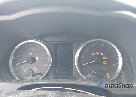 2019 Toyota Highlander Le z USA, uszkodzony, nr VIN 5TDBZRFH7KS994632